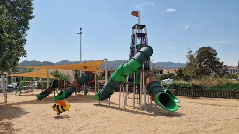 Santa Cristina d’Aro estrena un nou parc infantil