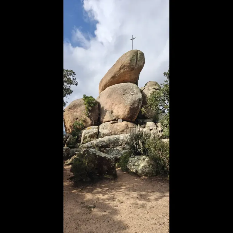 RUTA GUIADA DE SENDERISME: L’ANTIGA PEDRA BASCULANT DE PEDRALTA